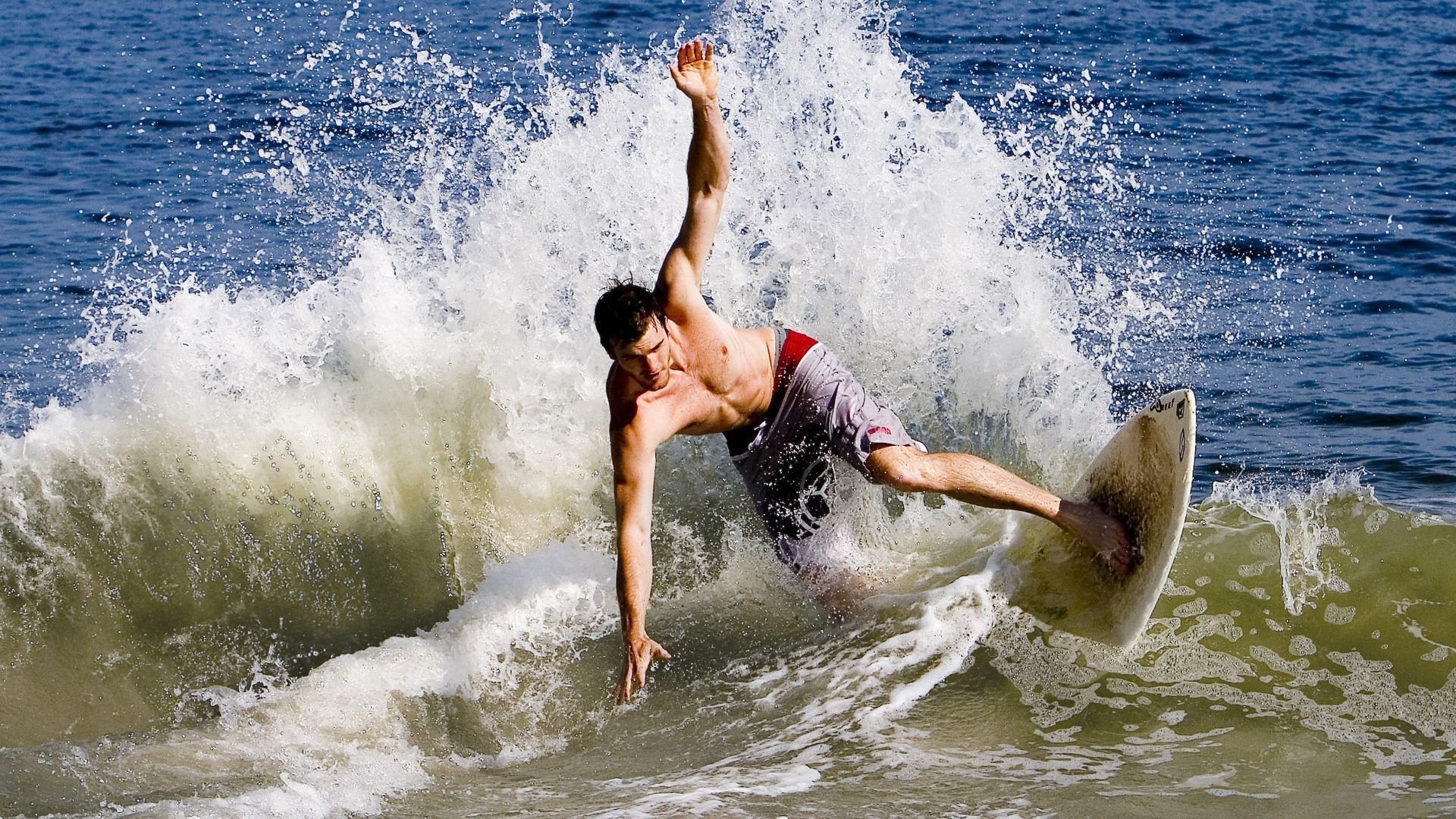 巴萨主场3-2战胜巴拉多利德，进攻端火力全开，巴萨3_0